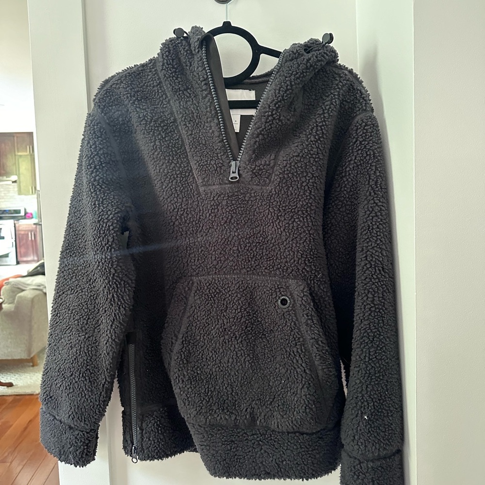 The Arrivals - black teddy hoodie size xs